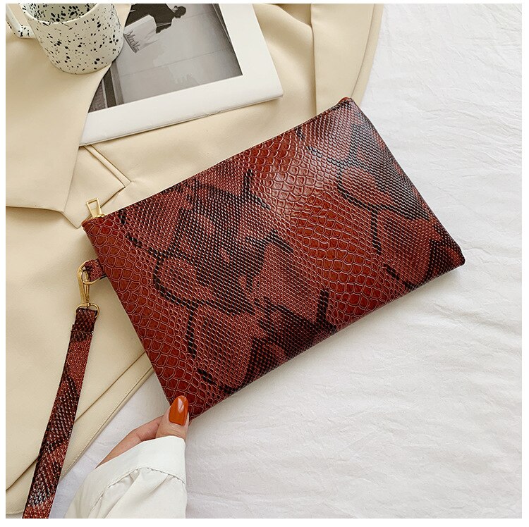 Snakeskin Pattern New Women's Clutch Fashion Zipper Hand Bag For Female Vintage Envelope Pouch Simple Large Capacity Clutchs