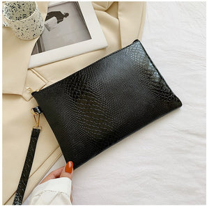 Snakeskin Pattern New Women's Clutch Fashion Zipper Hand Bag For Female Vintage Envelope Pouch Simple Large Capacity Clutchs